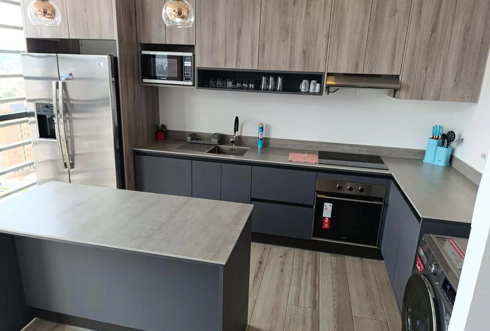 Suite De Lujo Edificio Torre Solari Quito 0*,